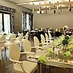 Black & White Hotel Osieczany