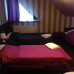 Hotel Black & White 3*