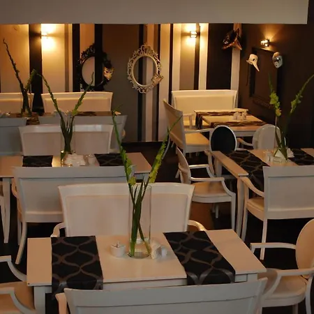 Black & White Osieczany