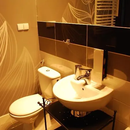 Black & White 3* Osieczany