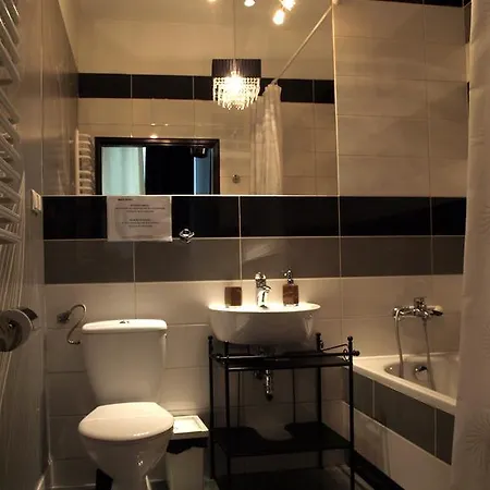 Black & White Hotel Osieczany