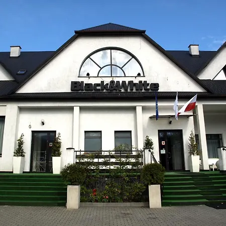 Black & White Hotel