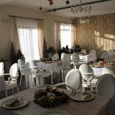 Black & White 3* Osieczany