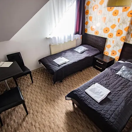 Black & White 3* Osieczany