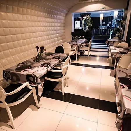 Black & White Osieczany