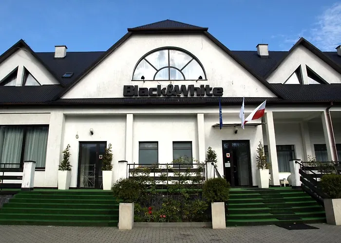Black & White Hotel